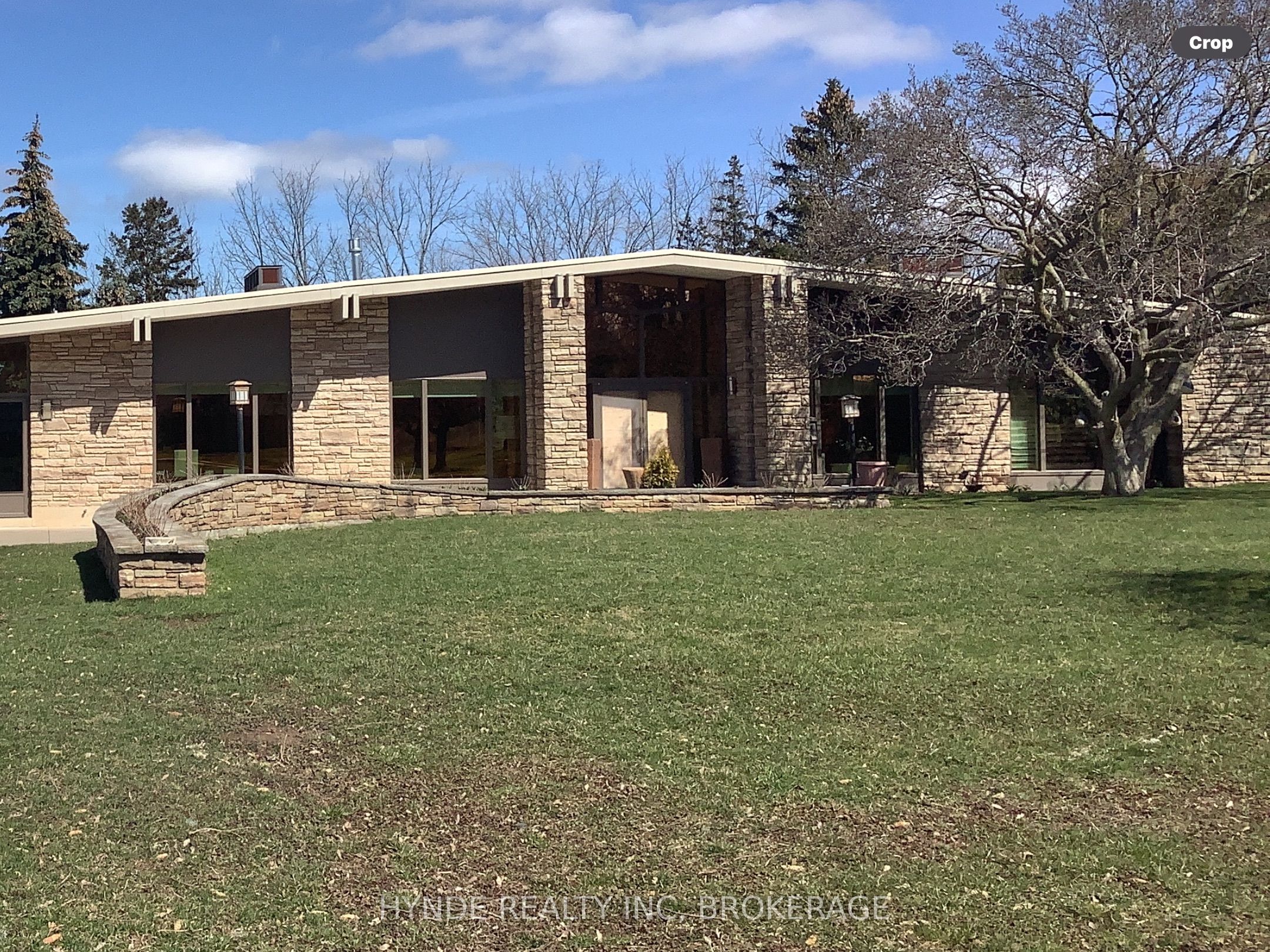 Additional image 2 of 24 Woodmount Dr Drive, St. Catharines, ON, L2T 2X9