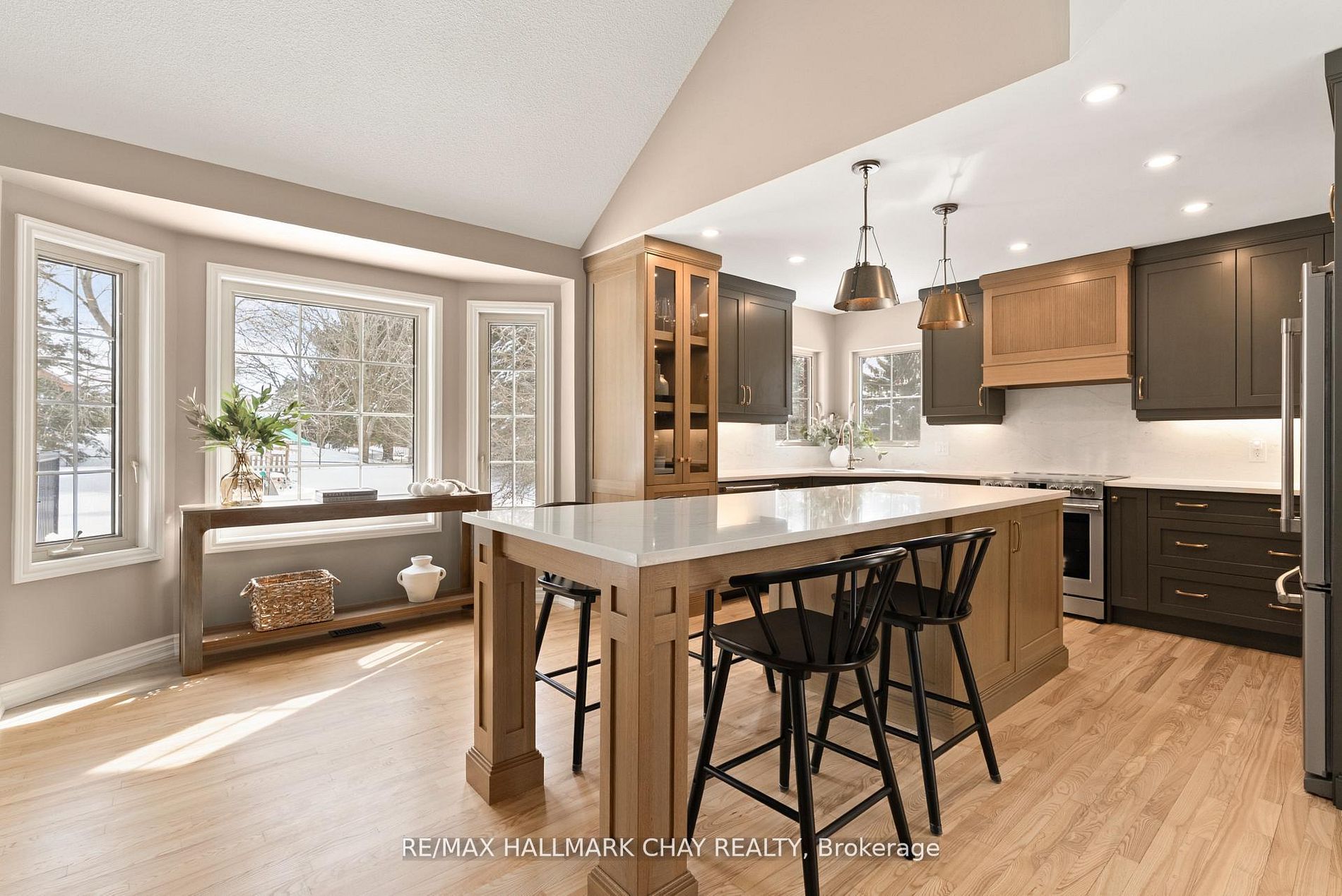 Additional image 4 of 32 Forest Hill Drive, Springwater, ON, L0L 1X0