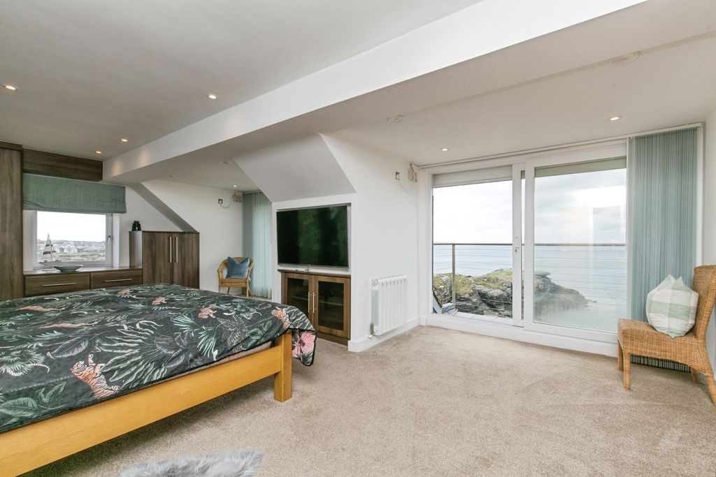 Additional image 10 of 4 bed detached house for saleLon Isallt, Trearddur Bay, Holyhead, Isle Of Anglesey LL65