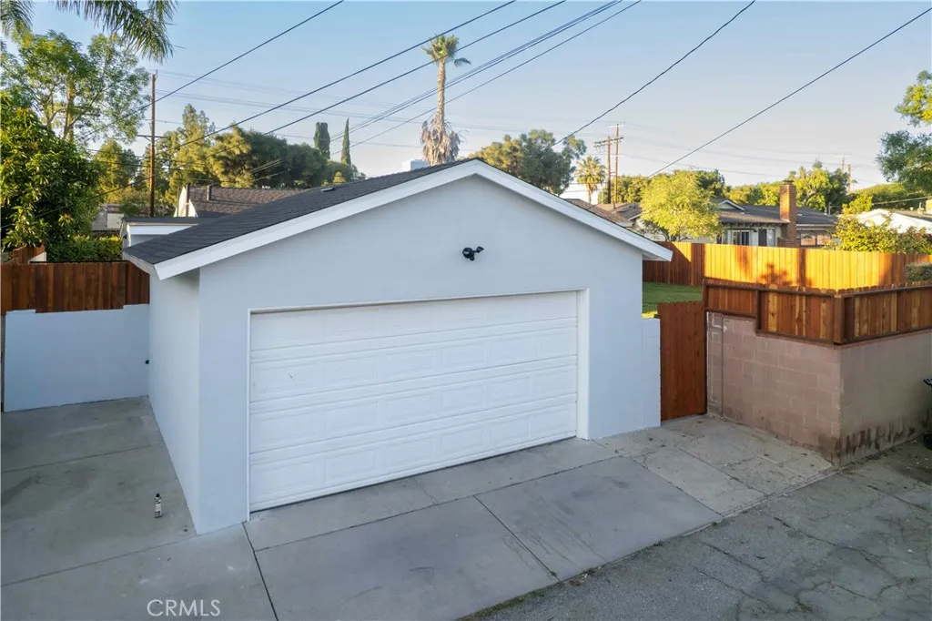 Additional image 67 of 22336 Saticoy St, Canoga Park, CA 91303