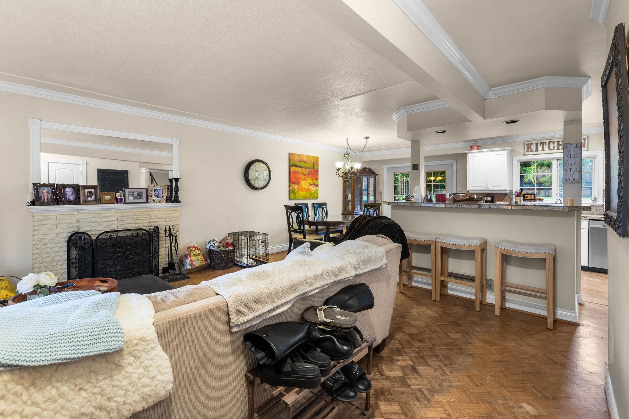Additional image 3 of 966 Dundonald Drive, Port Moody, BC, V3H 1B7