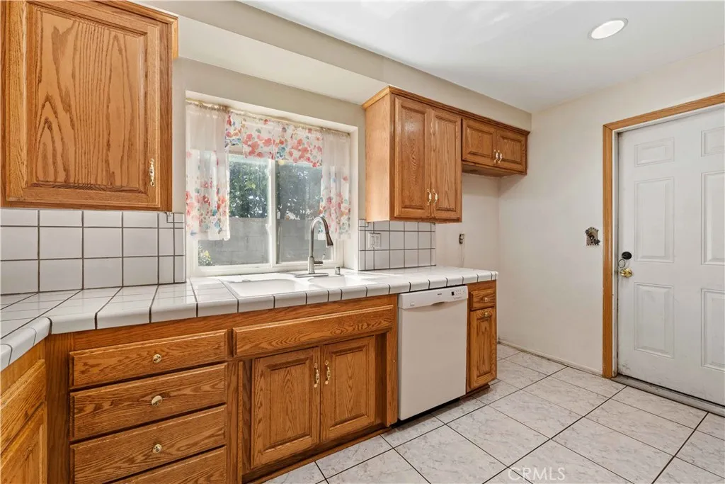 Additional image 5 of 6664 Tapley Street, Simi Valley, CA 93063