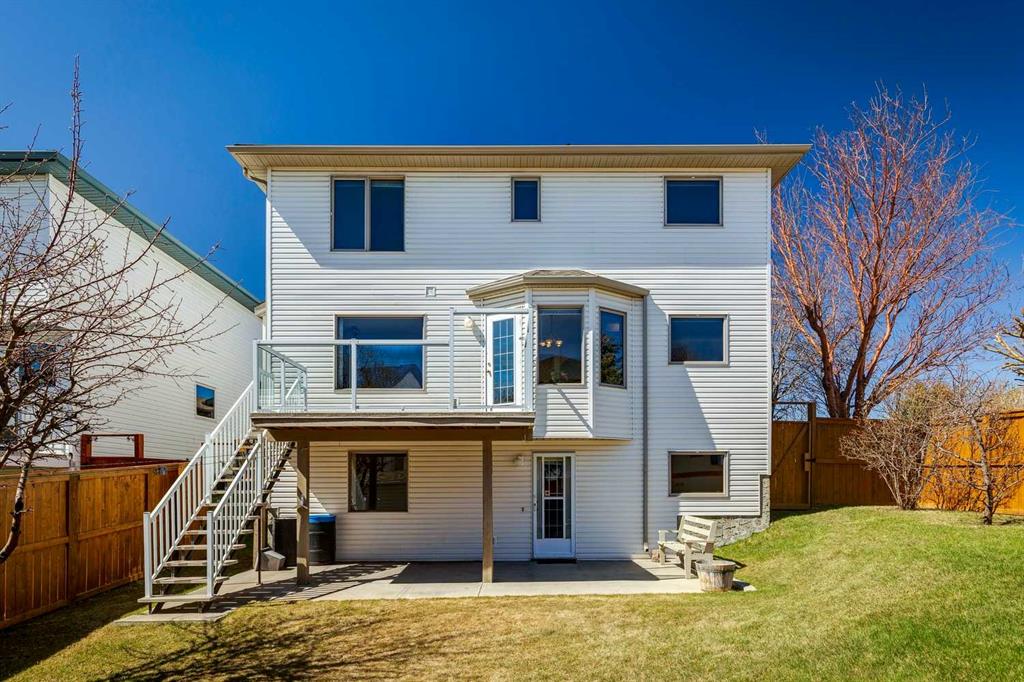 Additional image 2 of 135 Sceptre Close NW, Calgary, AB, T3L 1Y2