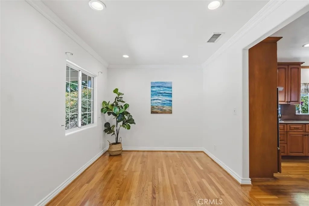 Additional image 11 of 6233 Zelzah Ave, Encino, CA 91316