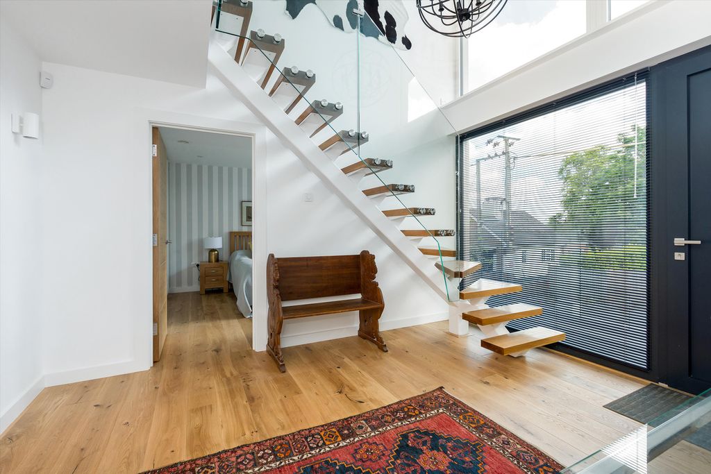 Additional image 9 of 4 bed detached house to rentHam Island, Old Windsor, Windsor, Berkshire SL4