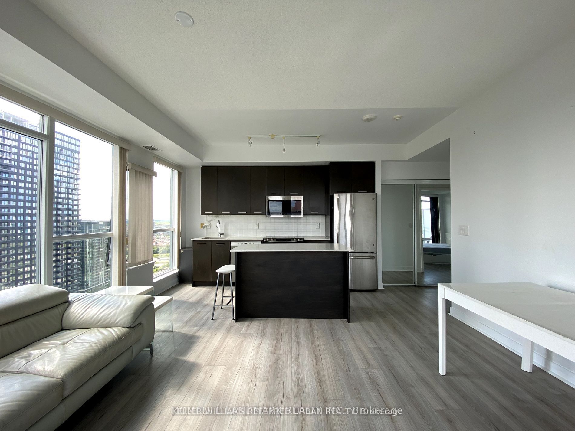 Additional image 2 of 2605-360 Square One Drive, Mississauga, ON, L5B 0G7