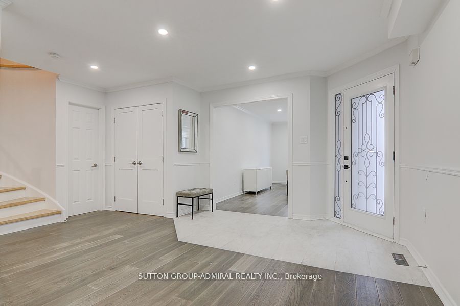 Additional image 3 of 160 Gailcrest Circle, Vaughan, ON, L4J 5W1