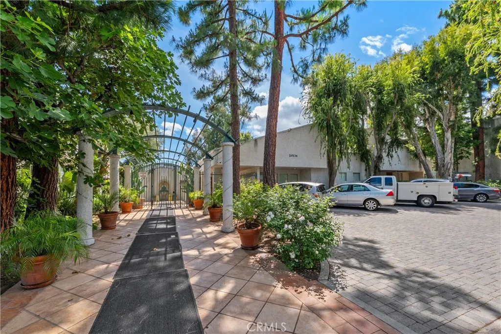 Additional image 91 of 20134 Leadwell St Unit 126, Winnetka, CA 91306