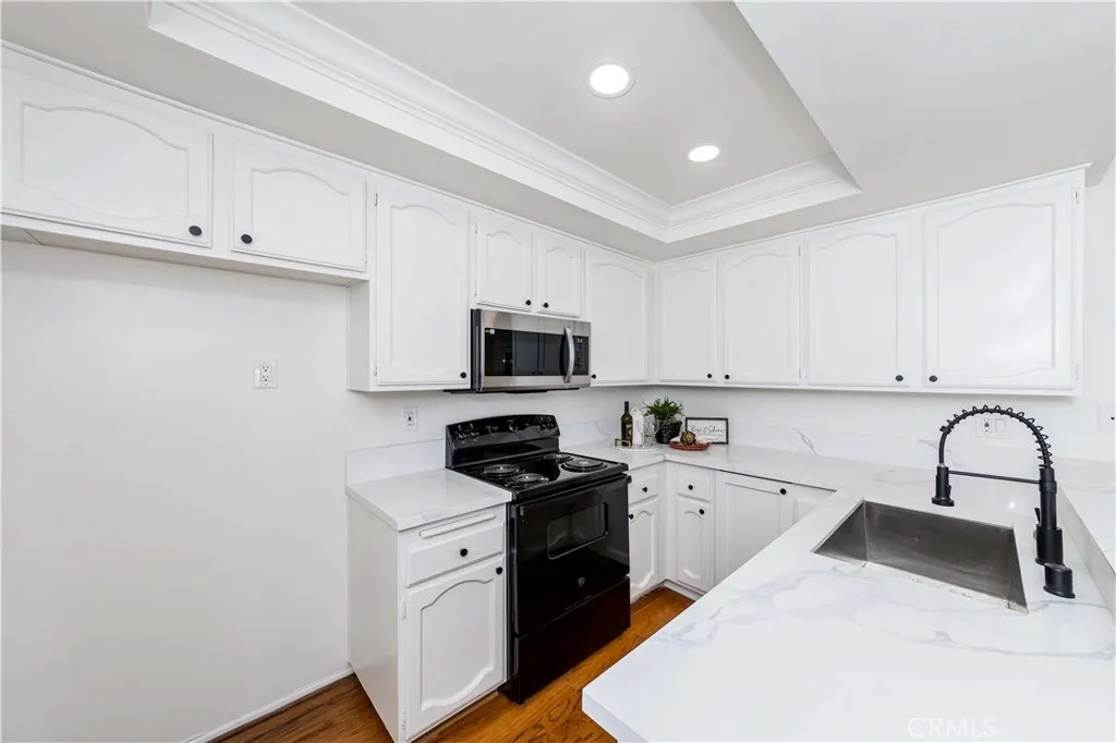 Additional image 13 of 2301 Apricot Dr, Irvine, CA 92618