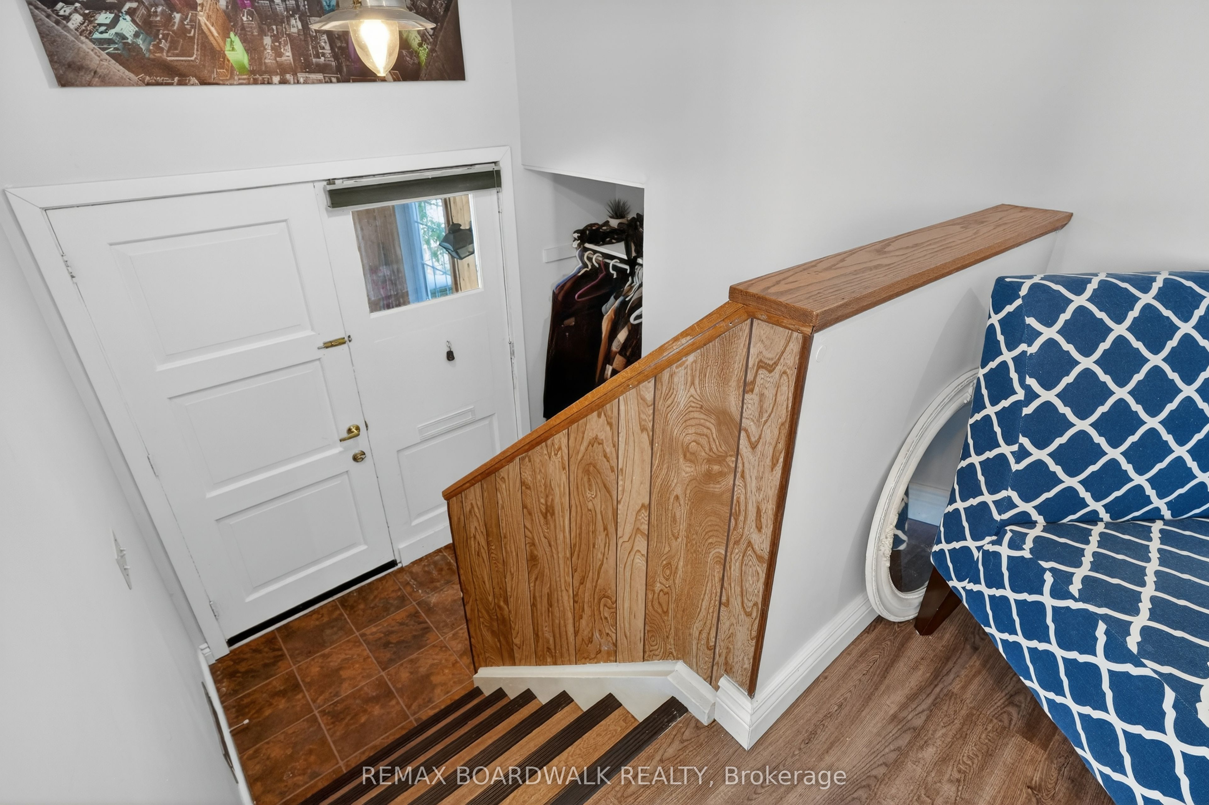 Additional image 6 of 8 Oberon Street, Ottawa, ON, K2H 7X7