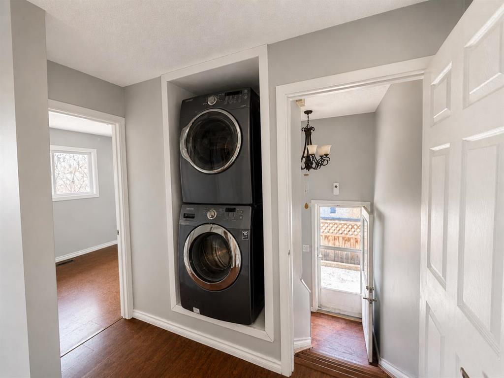 Additional image 3 of 422 40 Street NE, Calgary, AB, T2A0M5