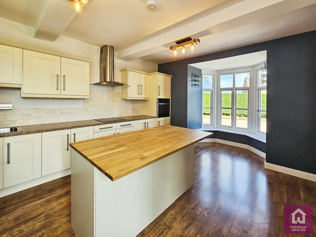 Additional image 5 of 4 bed semi-detached house to rentOulton Park, Oulton, Tarporley, Cheshire CW6