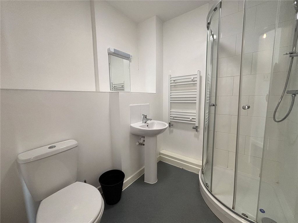 Additional image 8 of 9 bed flat to rentWellingborough Road, Northampton, Northamptonshire NN1