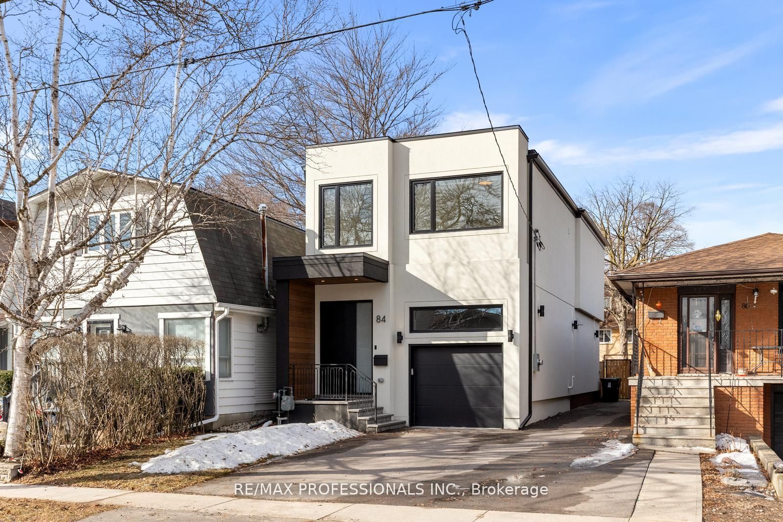 84 Twenty Ninth Street, Toronto, ON, M8W 3B1
