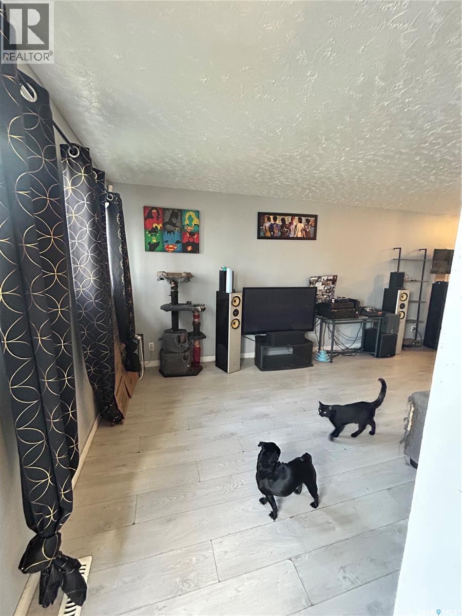 Additional image 5 of 922 Garnet Street, Regina, SK, S4T2X5