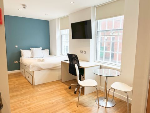 Harford House, Frogmore Street, Bristol BS1, Studio to rent