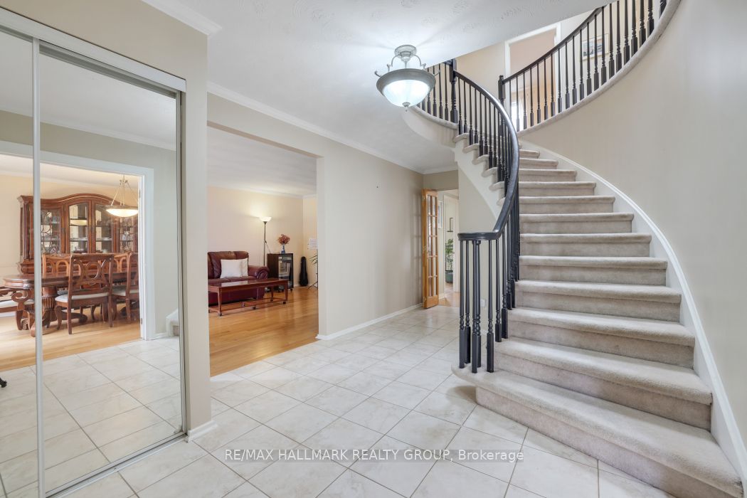 Additional image 5 of 2003 Hollybrook Crescent, Ottawa, ON, K1J 7Y4