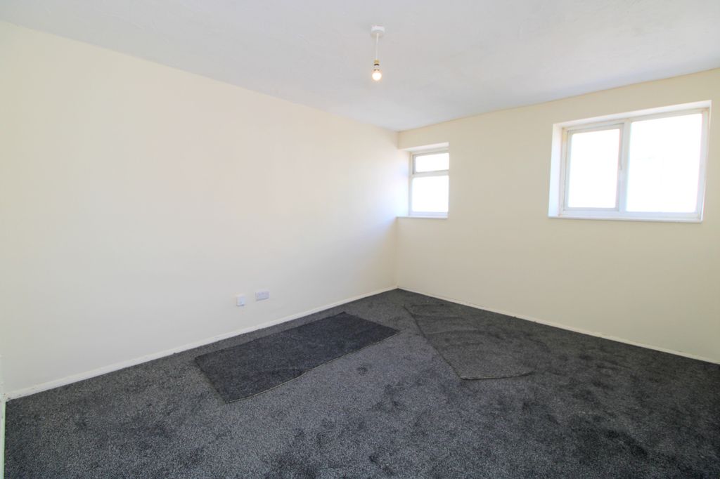 1 bed flat to rent28 Sussex Street, Rhyl, Denbighshire LL18