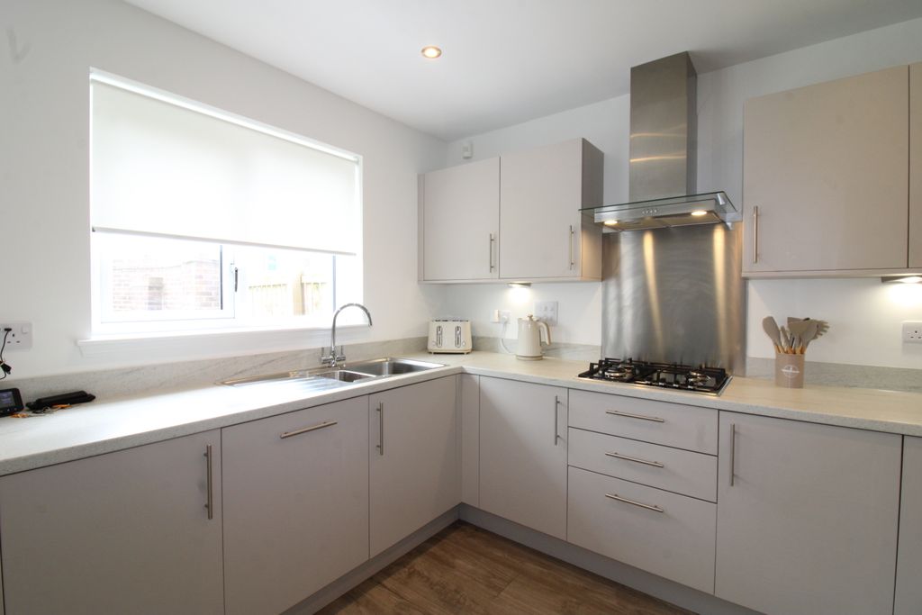 Additional image 9 of 6 bed property to rentKilmelford Drive, Bishopton PA7