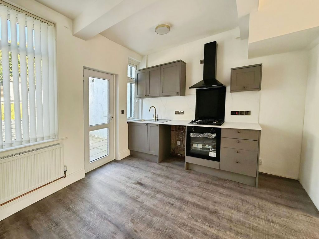 Additional image 5 of 4 bed detached house to rentWoodland Road, Newport NP19
