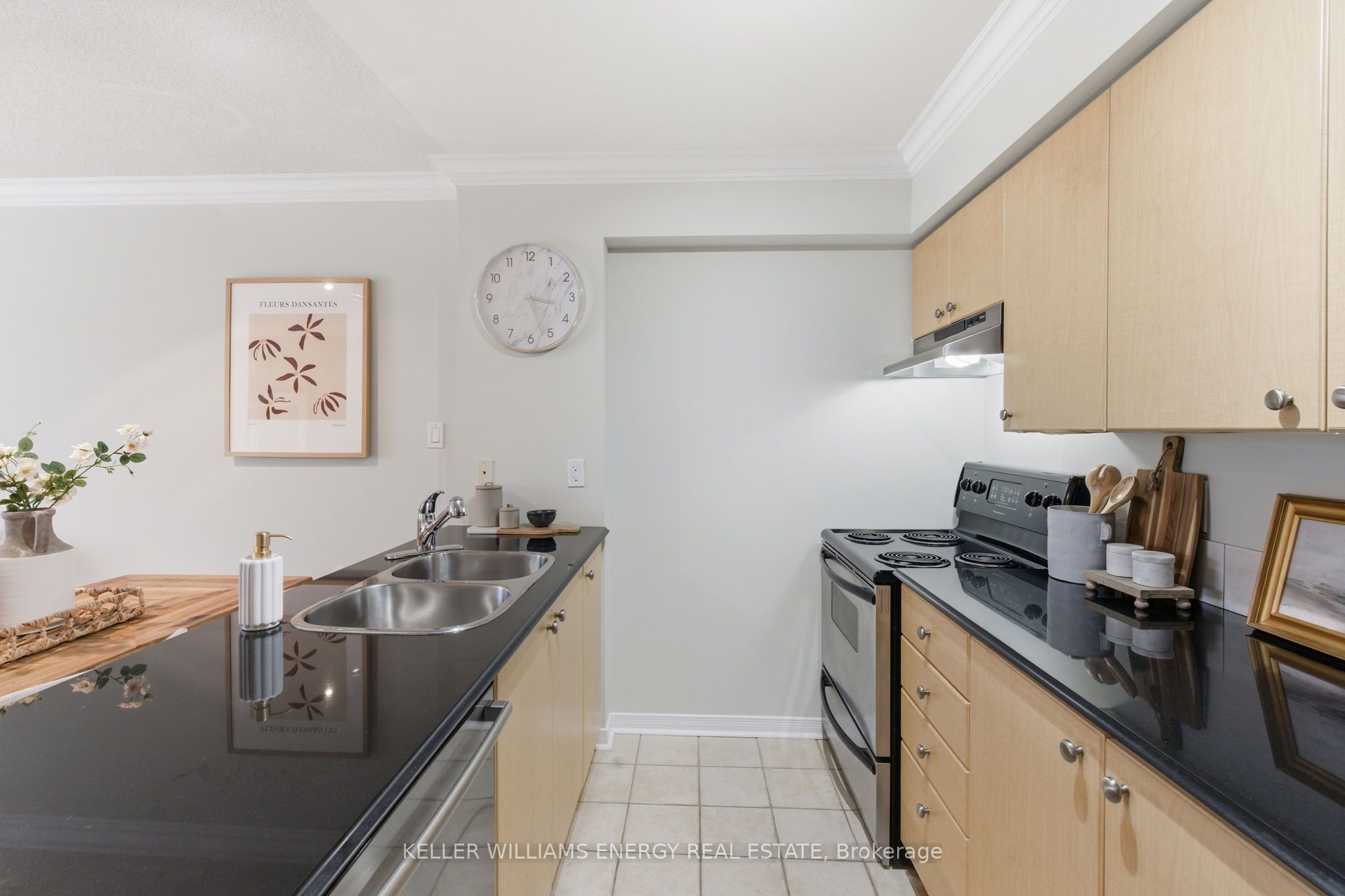 Additional image 2 of 301-90 Aspen Springs Drive, Clarington, ON, L1C 5N3