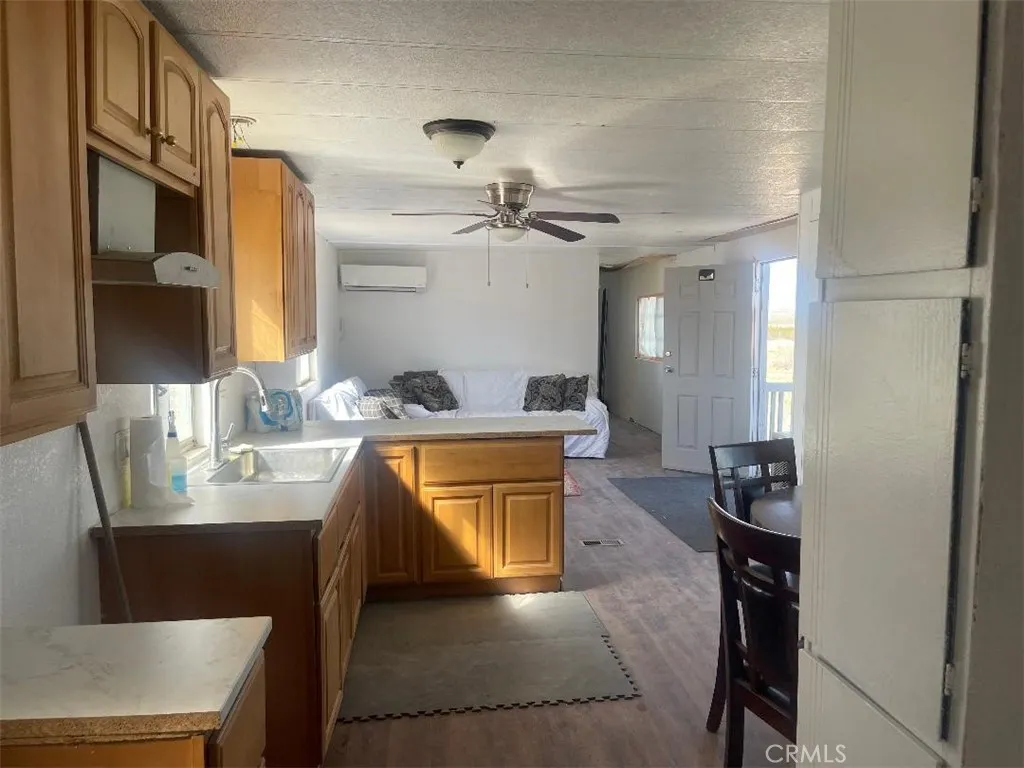 Additional image 2 of 10794 Palomar Ave, Lucerne Valley, CA 92356