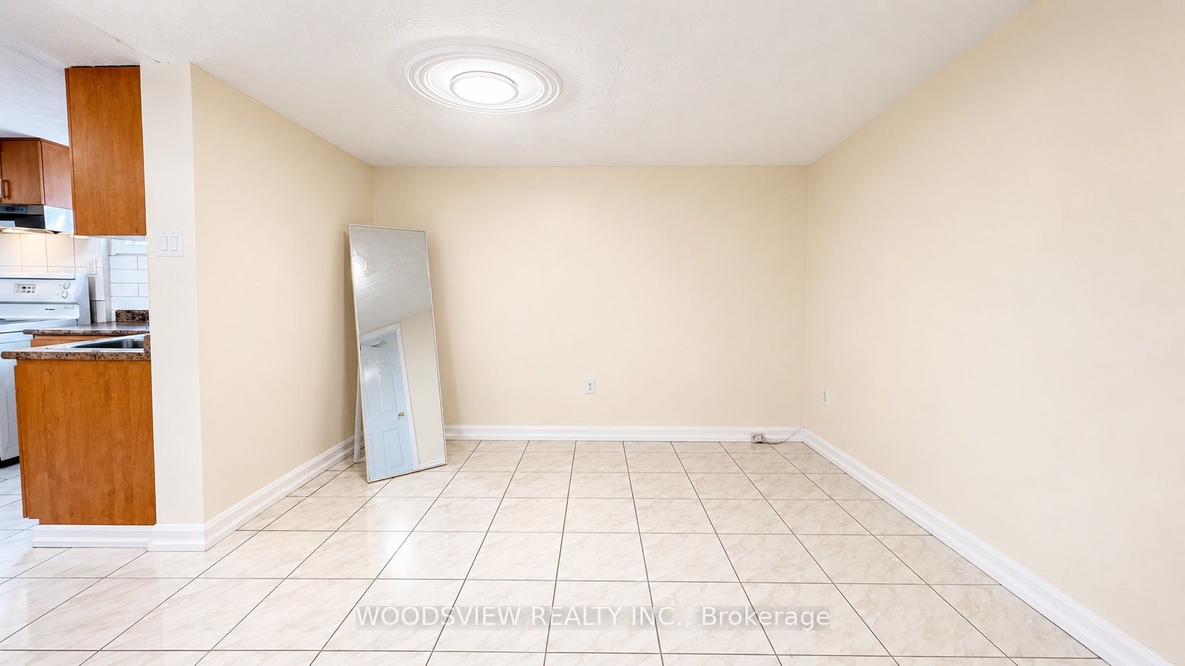 Lower-58 Lightwood Drive, Toronto, ON, M9V 2Z2 photo 5