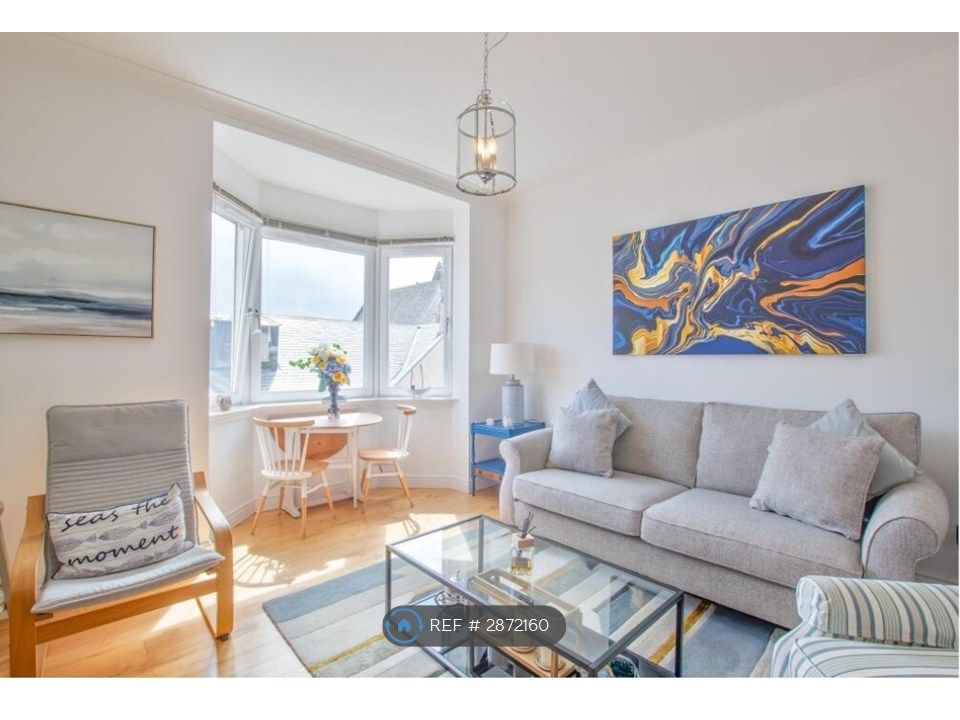 2 bed flat to rentNelson Street, Largs KA30