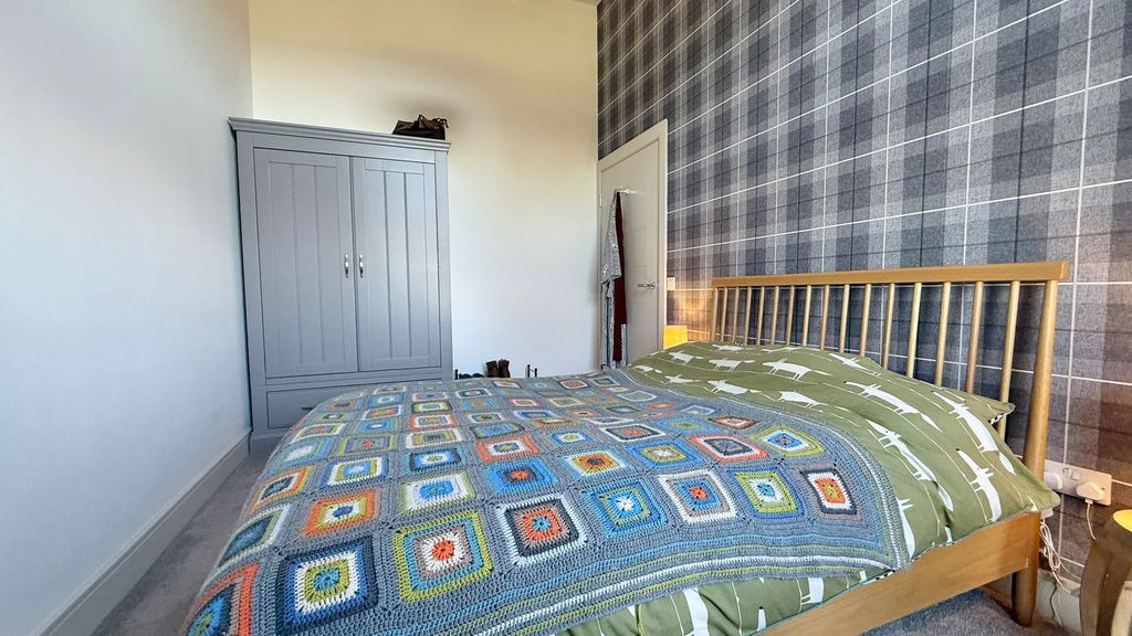 Additional image 17 of 3 bed flat for sale16 Great Glen Place, Inverness IV3