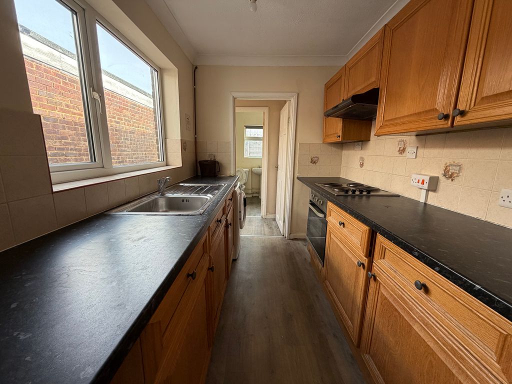 Additional image 5 of 2 bed terraced house to rentLeyton Road, Southampton SO14