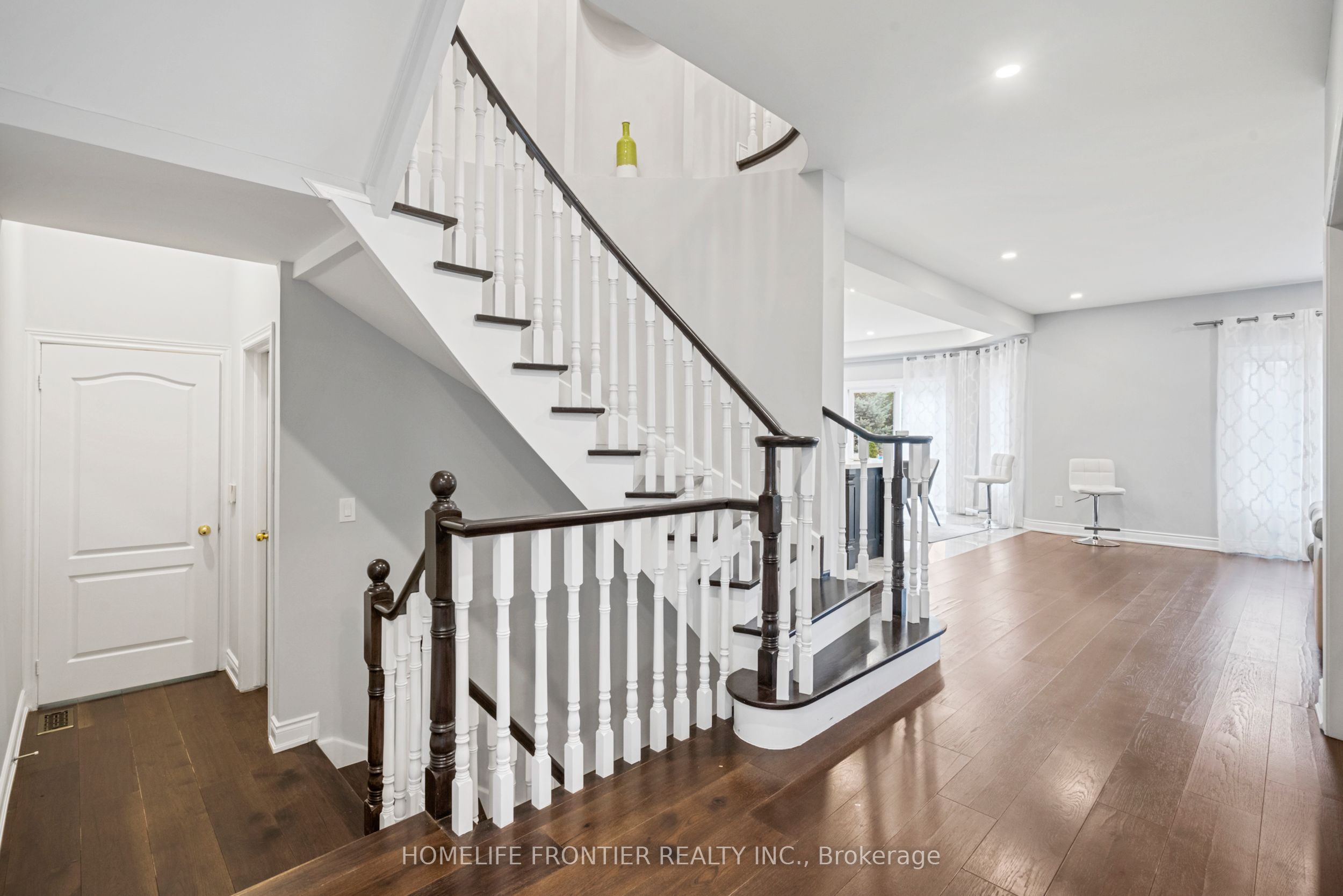 Additional image 5 of 7 Edenbrook Crescent, Richmond Hill, ON, L4B 4B5