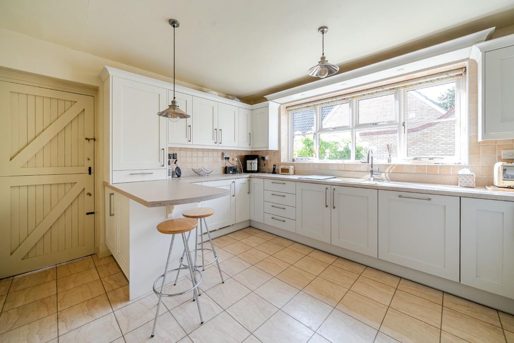 Additional image 13 of 4 bed property for saleLondon Road, Sandy SG19