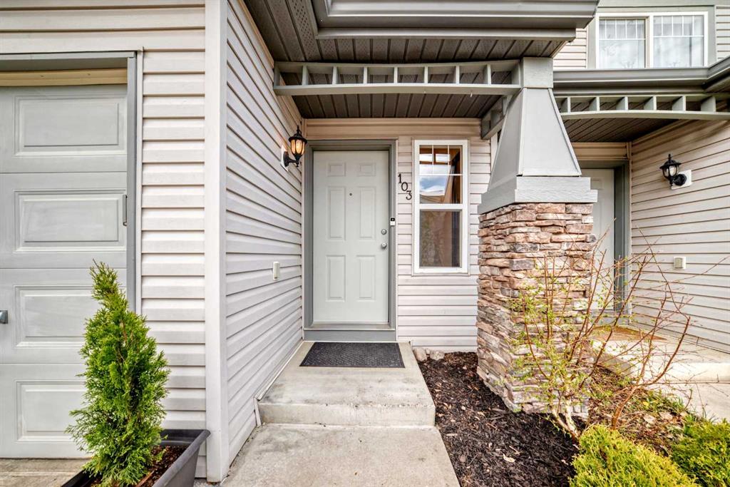 Additional image 3 of 103 Everstone Place SW, Calgary, AB, T2Y 4H7