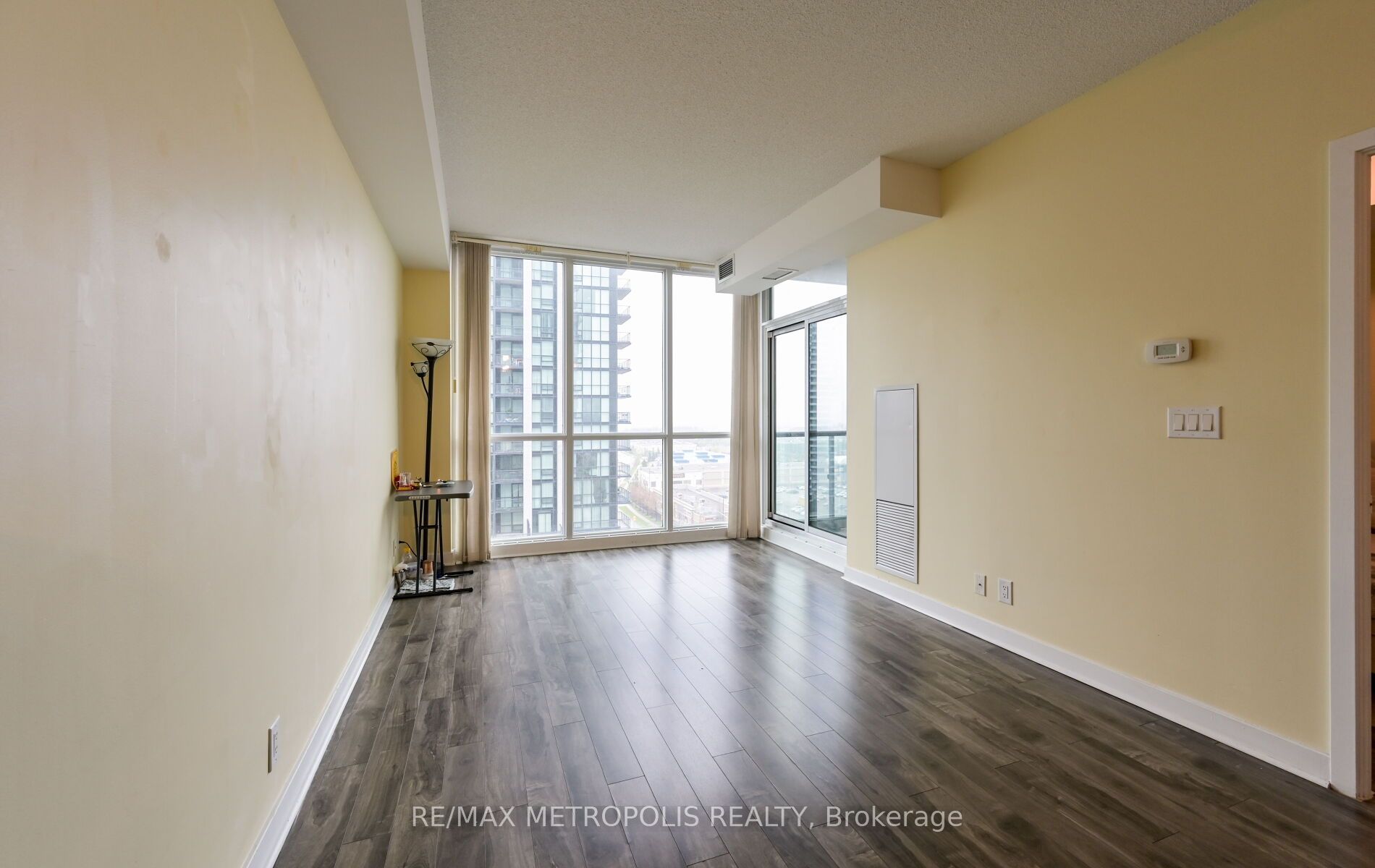 Additional image 3 of 1004-3985 Grand Park Drive, Mississauga, ON, L5B 0H8