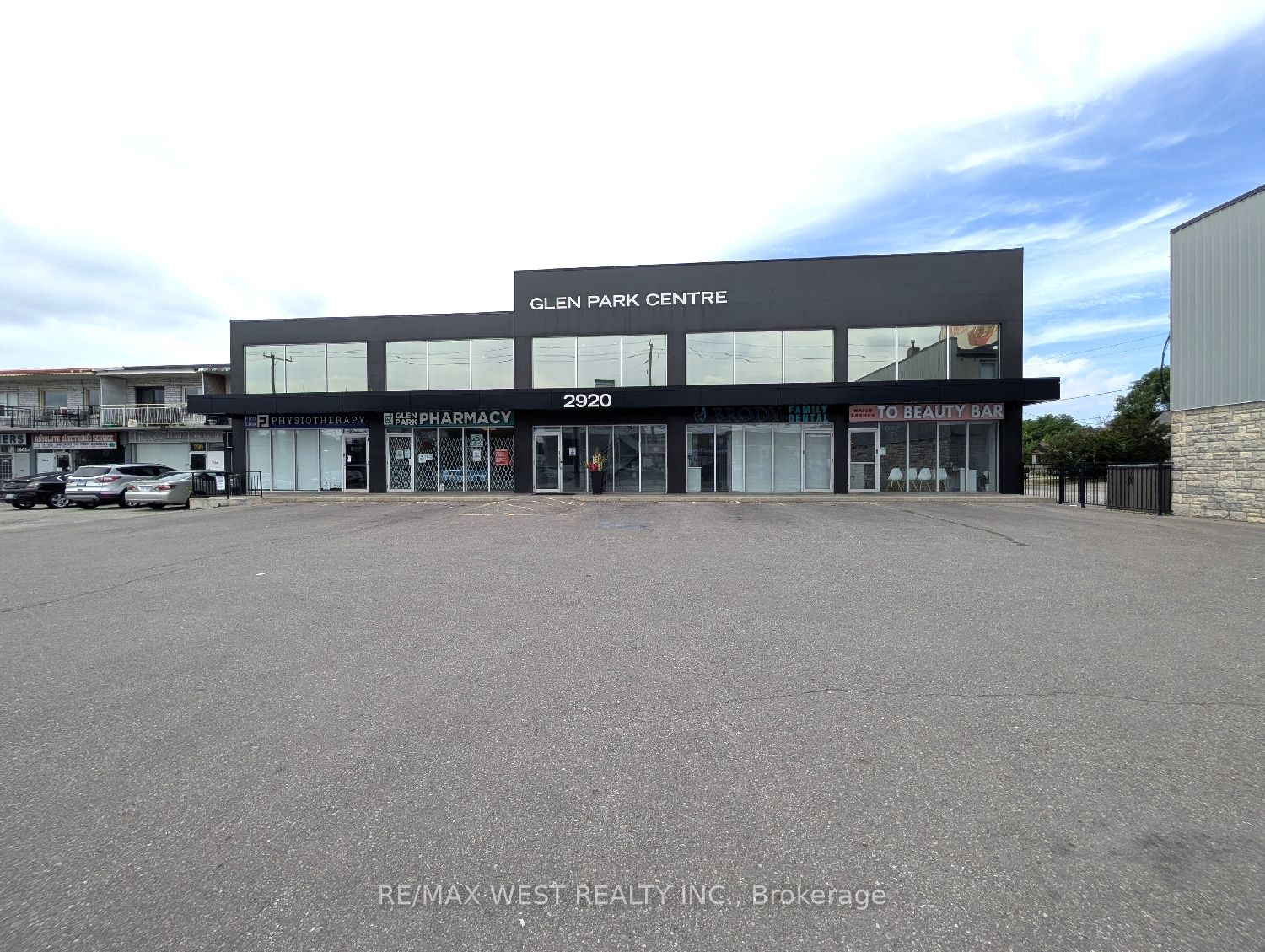 Additional image 3 of LL1-2920 Dufferin Street, Toronto, ON, M6B 3S8