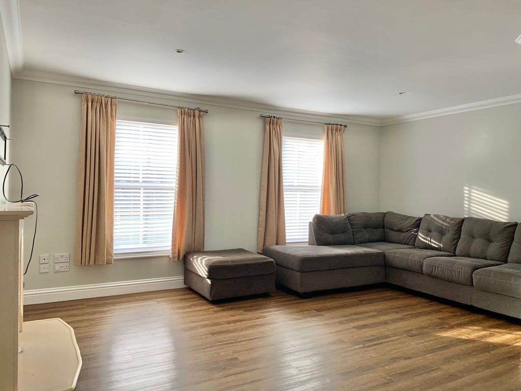 Additional image 3 of 4 bed terraced house to rentQwysson Avenue, Bury St. Edmunds IP33