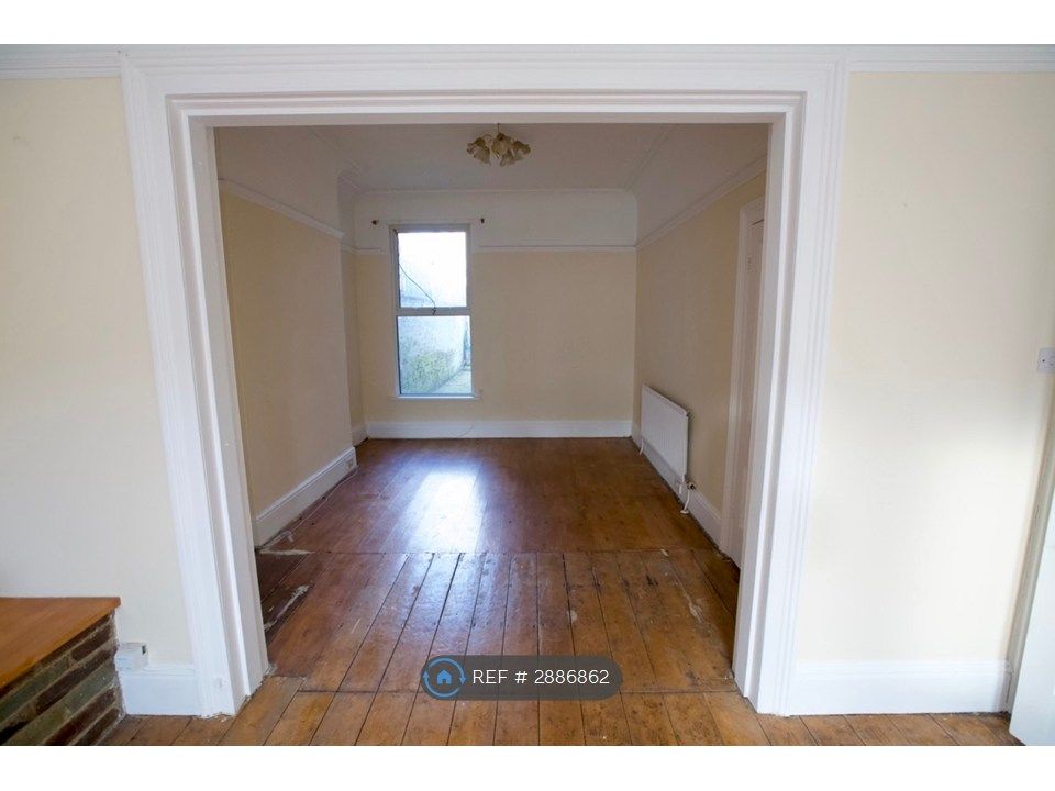 Additional image 4 of 5 bed terraced house to rentHillside Avenue, Plymouth PL4