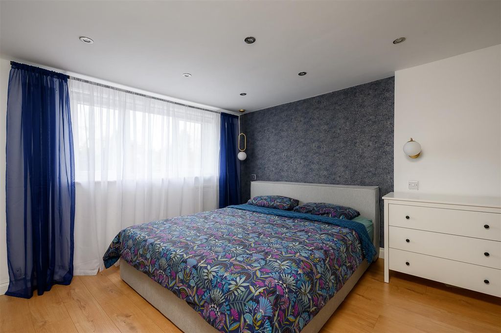 Additional image 6 of 5 bed semi-detached house to rentHopgrove Lane North, Malton Rd, York YO32