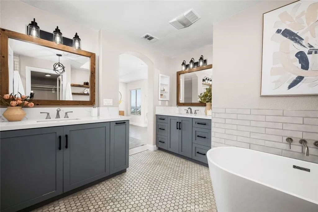 Additional image 105 of 2212 Sea Ridge Dr, Signal Hill, CA 90755