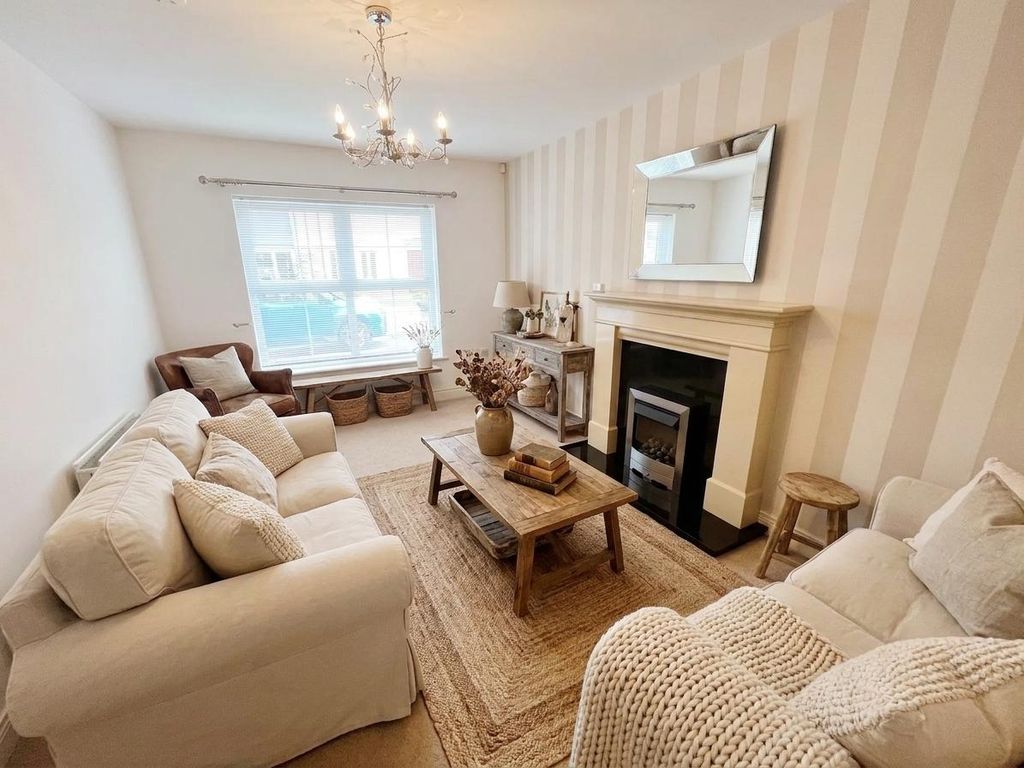 Additional image 2 of 3 bed semi-detached house to rentMeadow Lane, Lisburn BT28