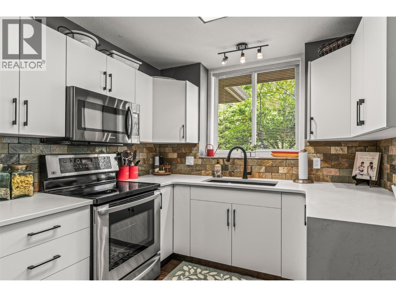 Additional image 6 of 101-1966 Enterprise Way, Kelowna, BC, V1Y9S8