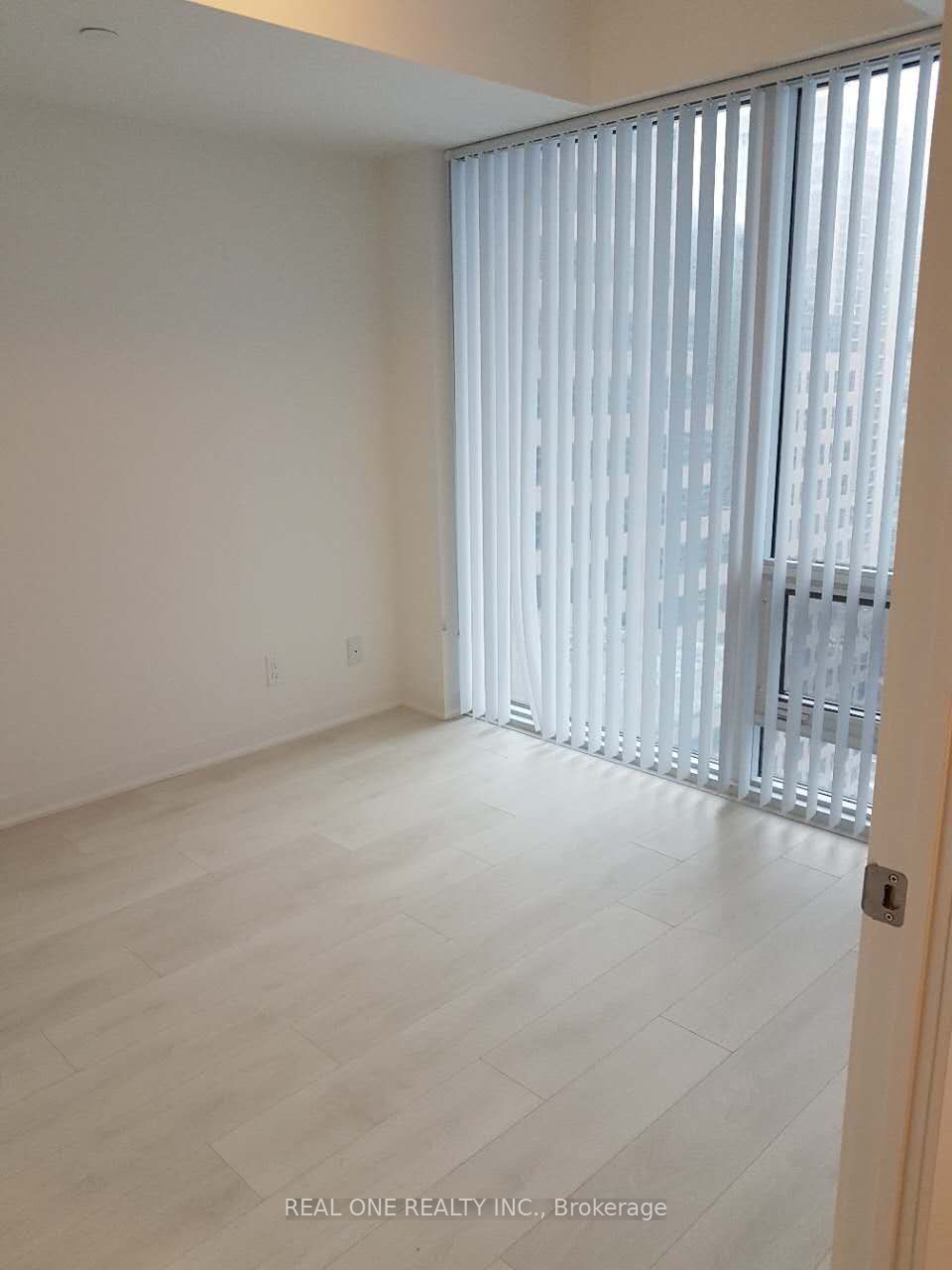 Additional image 6 of 2108-88 Harbour Street, Toronto, ON, M5J 0C3