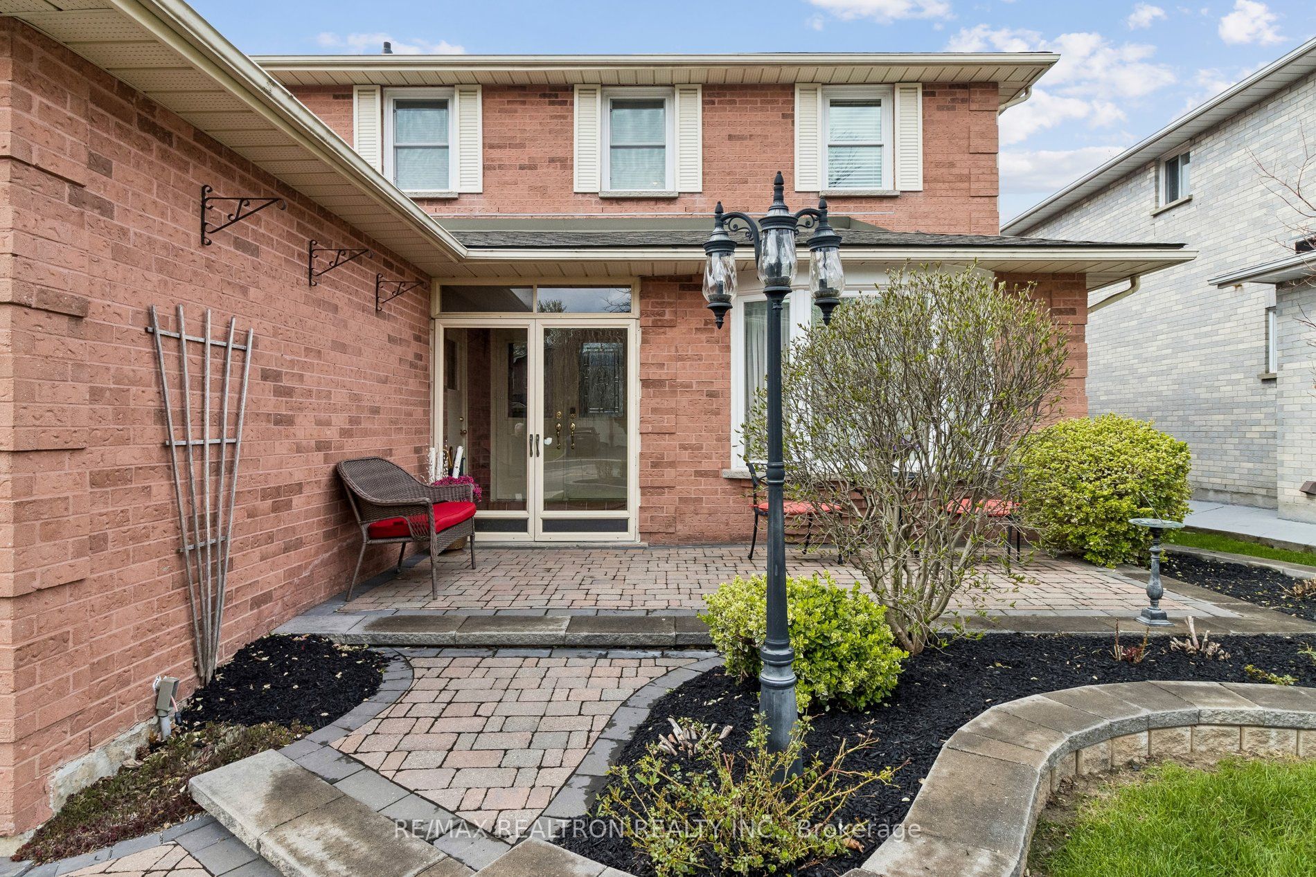 Additional image 3 of 693 Leslie Valley Drive, Newmarket, ON, L3Y 7J6