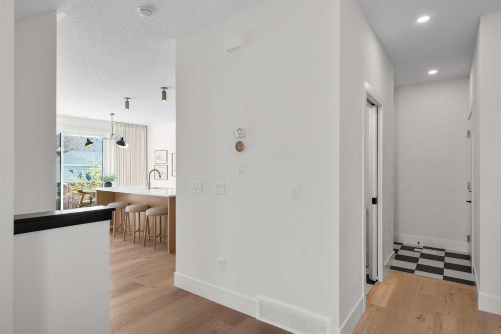 Additional image 3 of 2853 14 Avenue SW, Calgary, AB, T3C 3W8