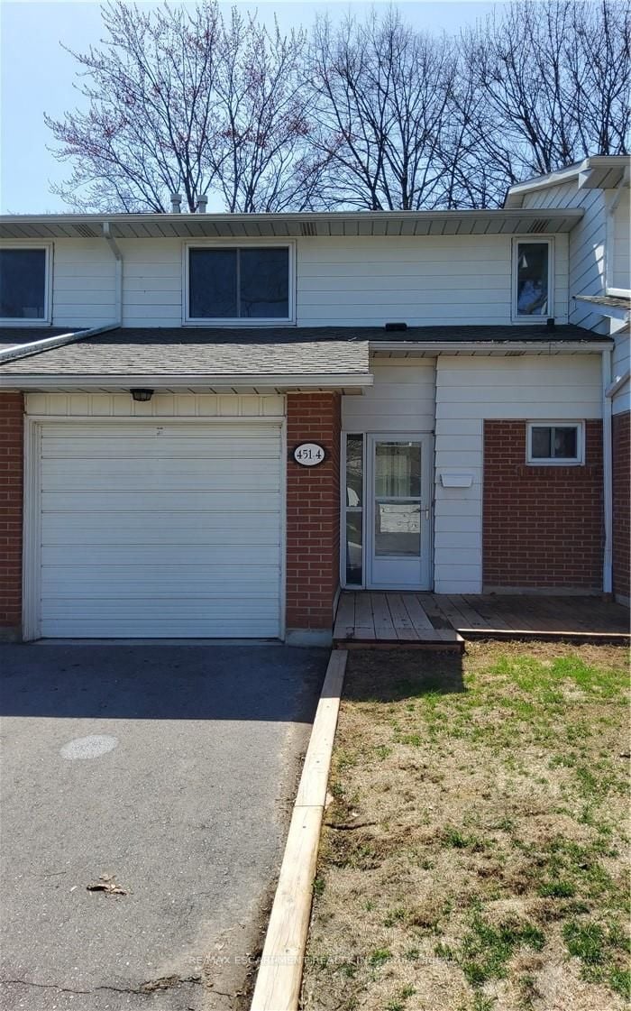 4-451 Woodview Road, Burlington, ON, L7N 2Z9