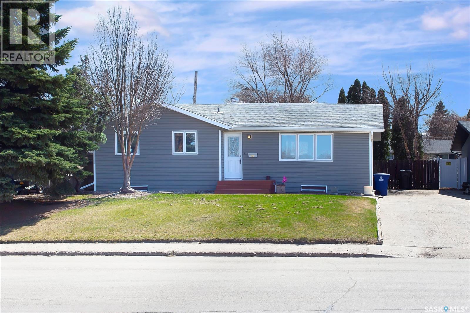 Additional image 2 of 3024 14th Street E, Saskatoon, SK, S7H0B4