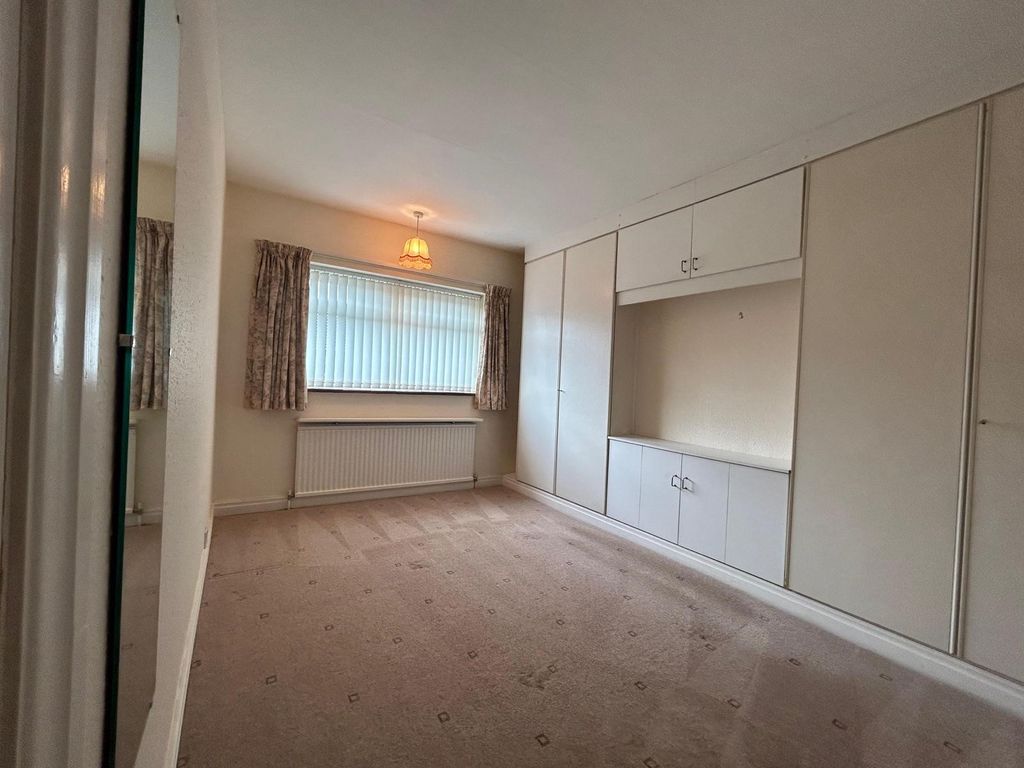 Additional image 22 of 3 bed semi-detached house to rentKings Drive, Thingwall, Wirral CH61