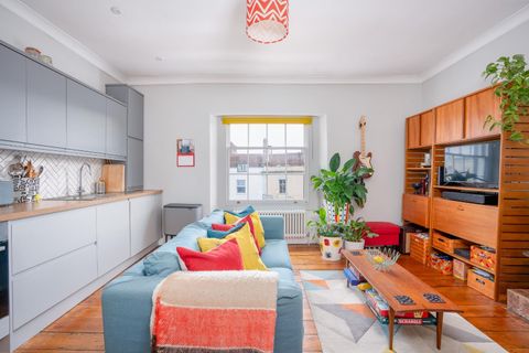 Cheltenham Road, Cotham BS6