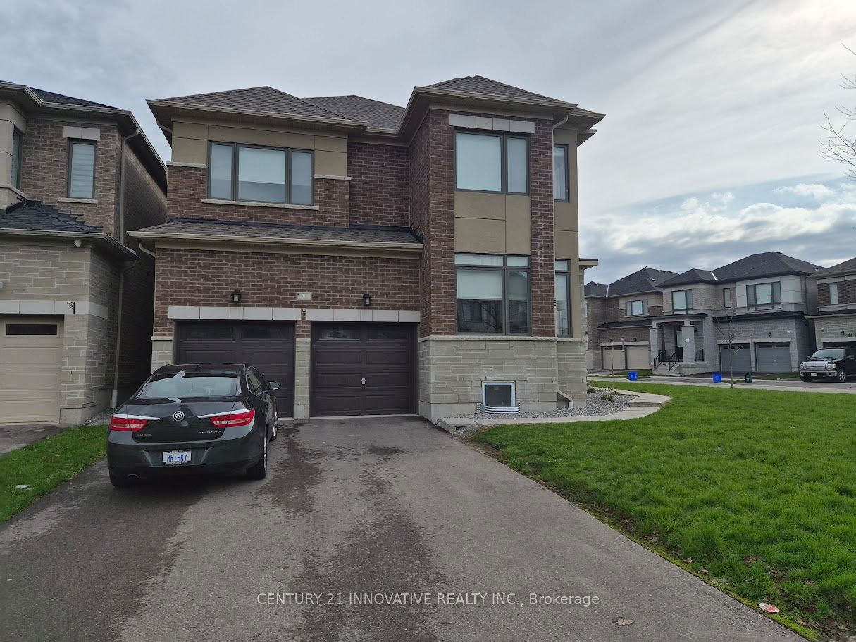 1 Hahn Street, Whitby, ON, L1P 0G9