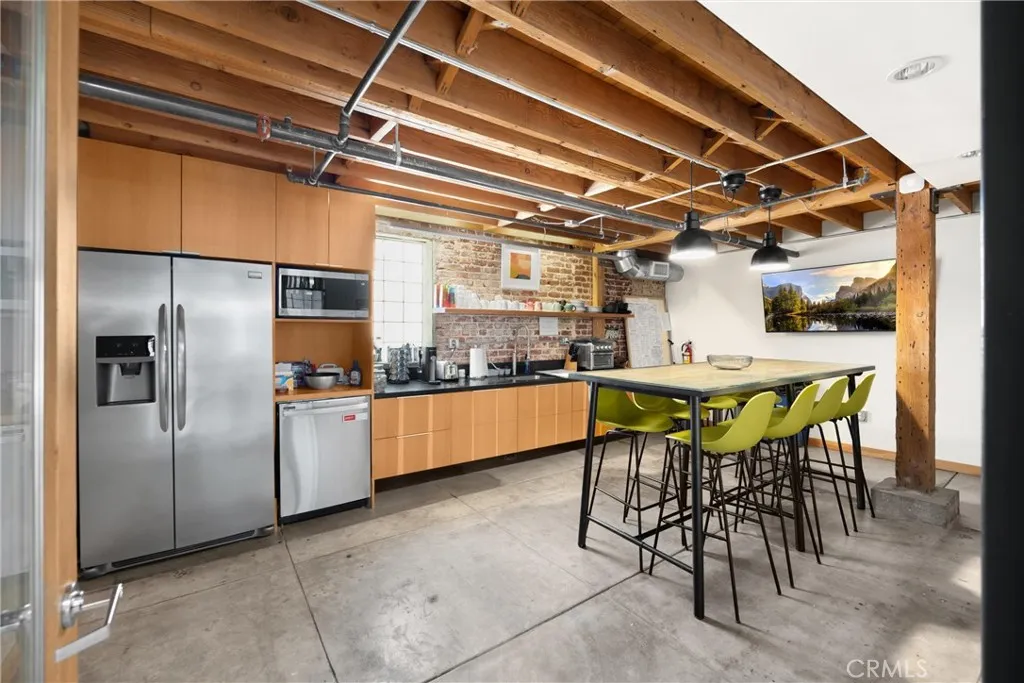 Additional image 63 of 425 E 4th Street Unit E, Long Beach, CA 90802